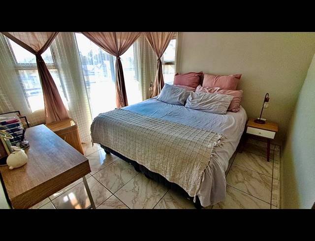 3 BEDROOM PROPERTY TO RENT IN WILLOW PARK MANOR